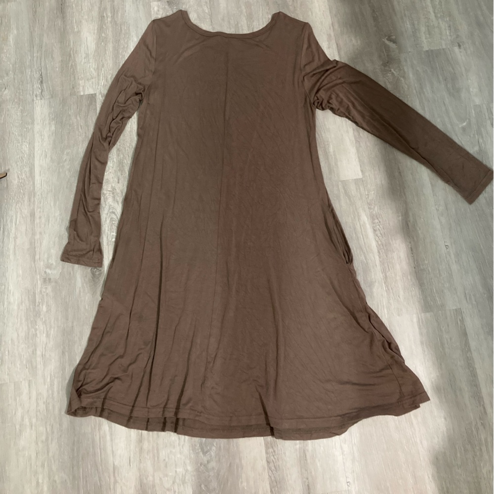 Himone Tan Long Sleeve Solid Dress with Pockets Large - Picture 11 of 13